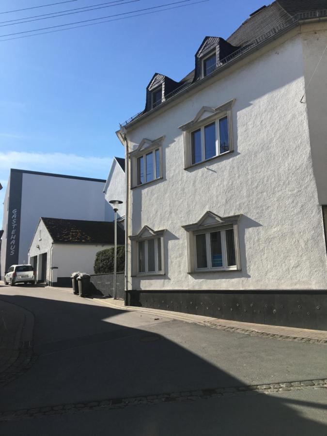 Ferienwohnung Backes Ettringen  Екстериор снимка